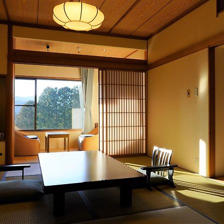 Отель Yoshimatsu Хаконе Экстерьер фото