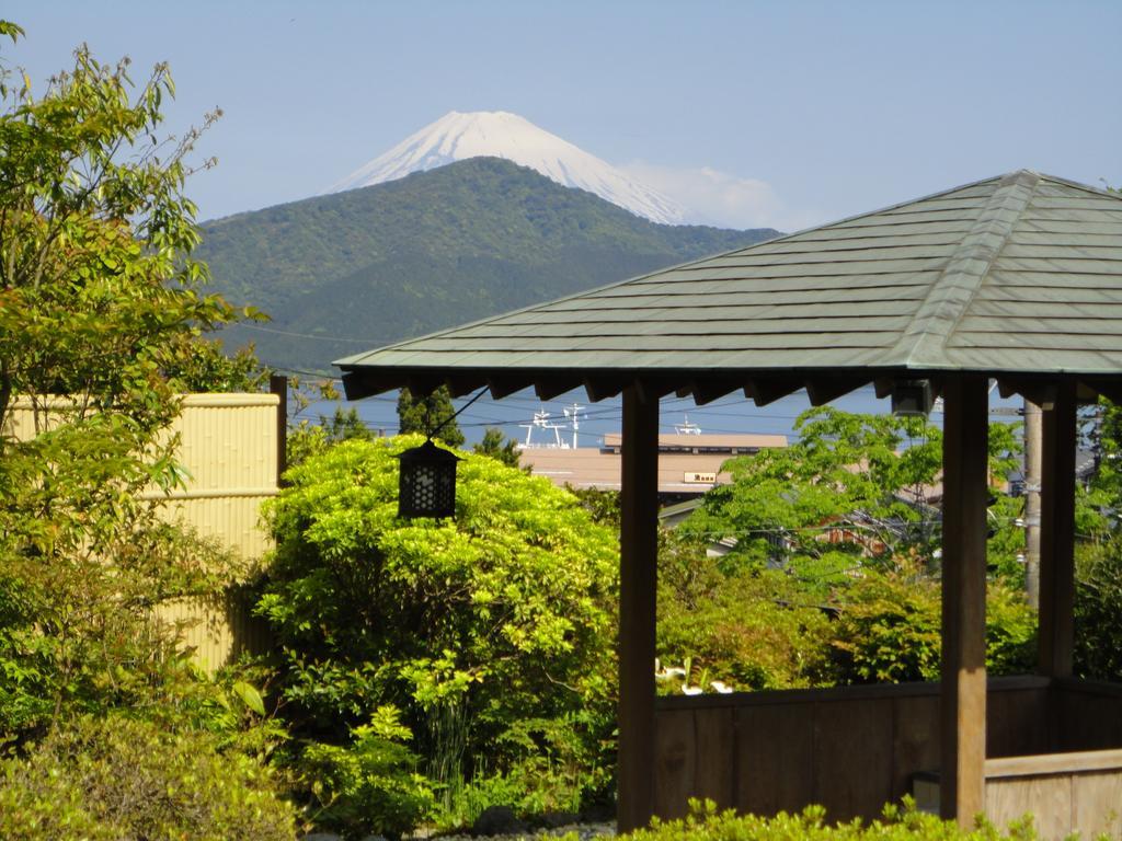 Отель Yoshimatsu Хаконе Экстерьер фото